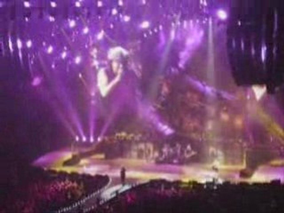 AC/DC - Bercy 2009 - You Shook Me All ...