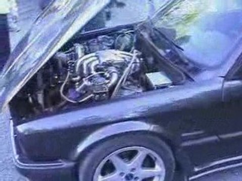 325i e30 Turbo de ouf