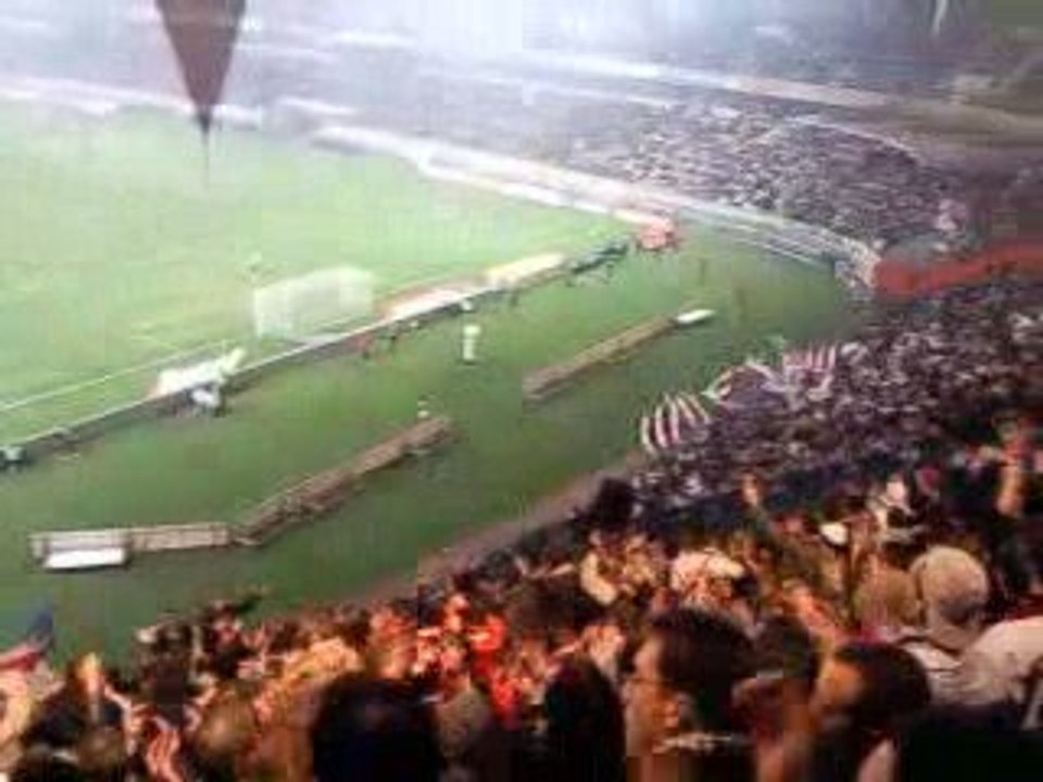 ULTRAS PARIS SG AUTHENTIKS chant ALLEZ PARIS SG GESTUELLE