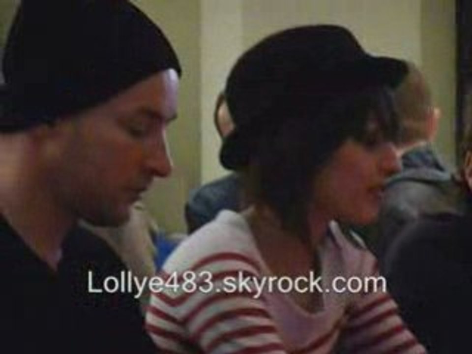 Superbus Séance de dédicaces Paris 13.02.09