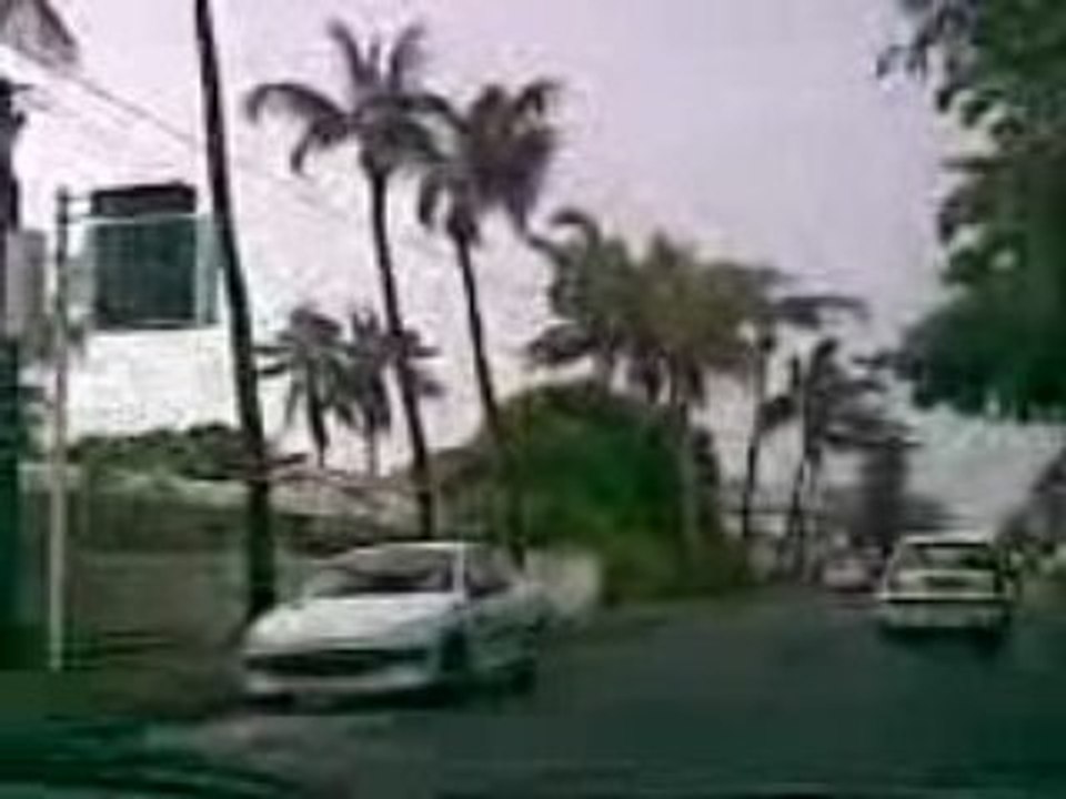 974 sous les cocotier