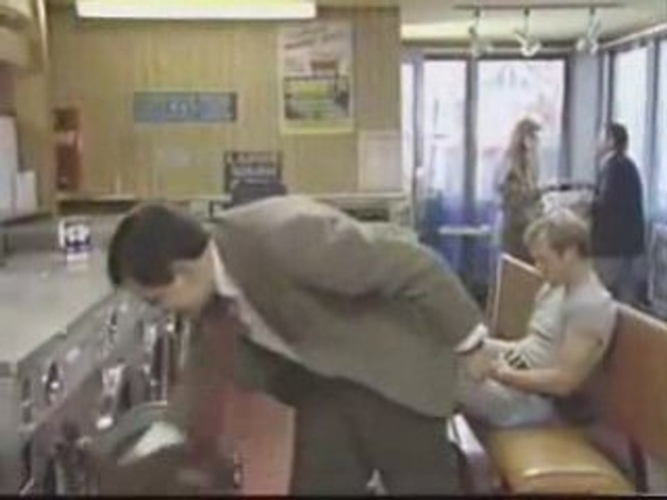 Mr Bean Tee off  (partie1)