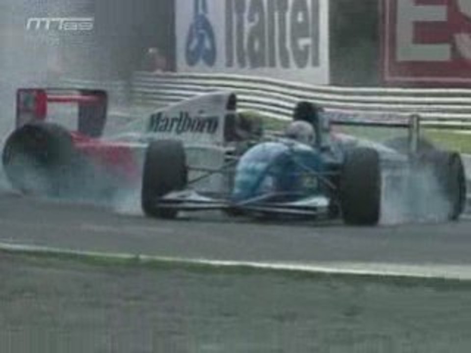 Senna and Brundle collision in Monza 1993