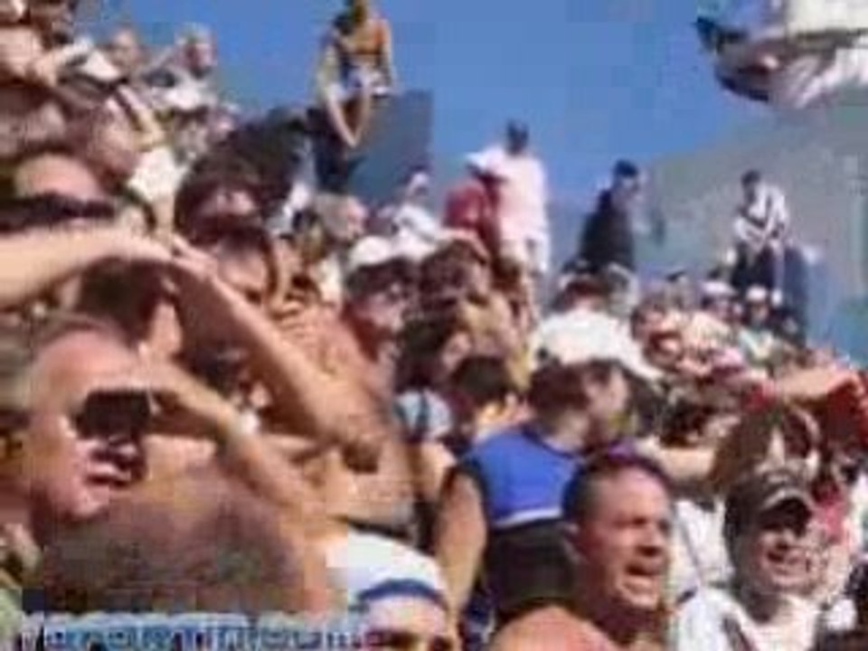 28_02_09_Vélez_Godoy_hinchada