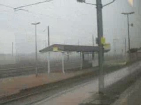 Paysage du Calvados et passage en gare de Mézidon
