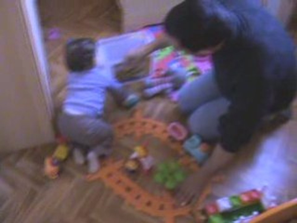 Tenaya joue avec son Papa !!