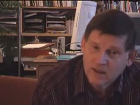 Michel Collon - les Mediamensonges de Kouchner