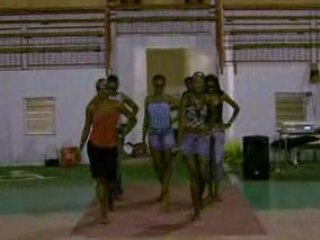 Préparation des candidates à l'élection Miss Robert 2008 p