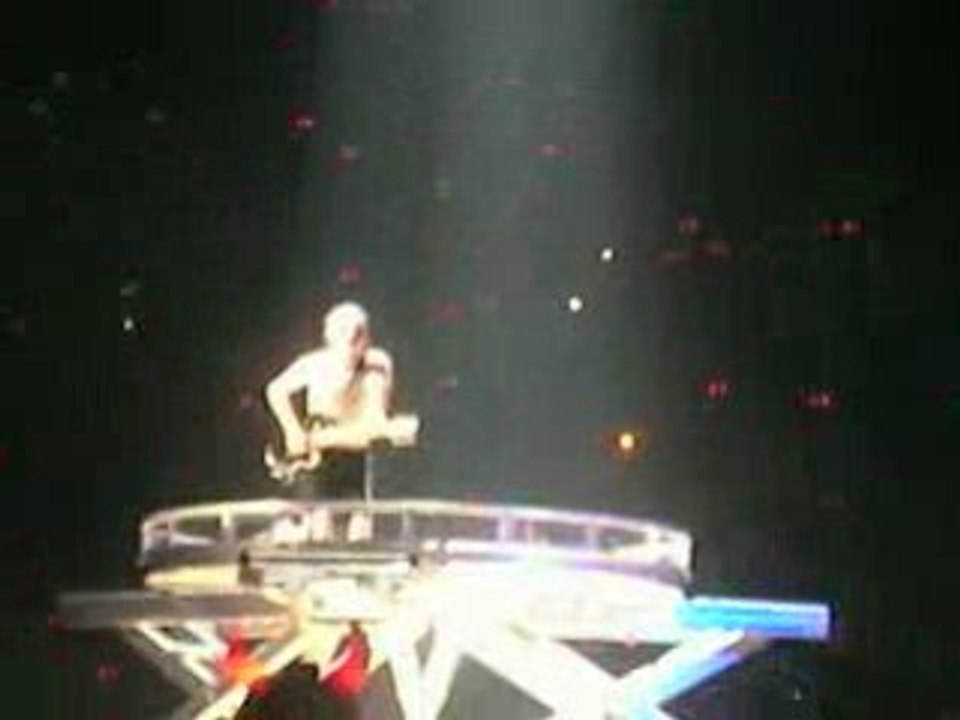 ANGUS SOLO