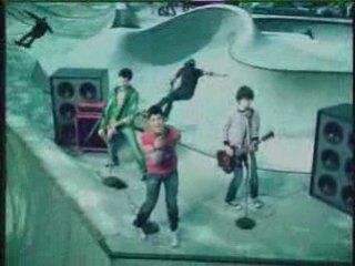 Jonas Brothers  american dragon