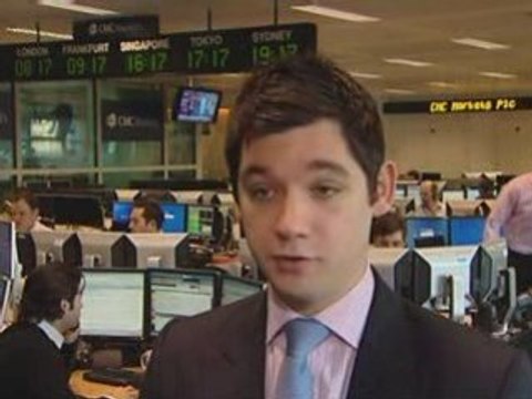 No HSBC bonuses as profits tumble