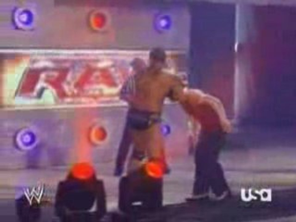 Jeff Hardy vs Randy Orton(saut incroyable)