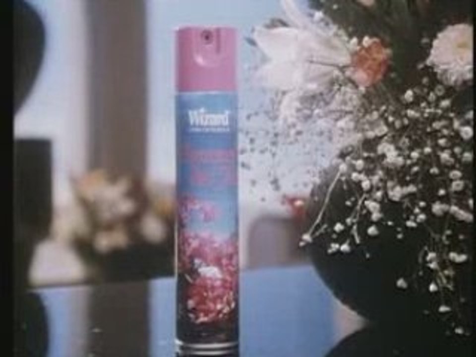 Pub pour Wizard avec Gilbert Bécaud 1980