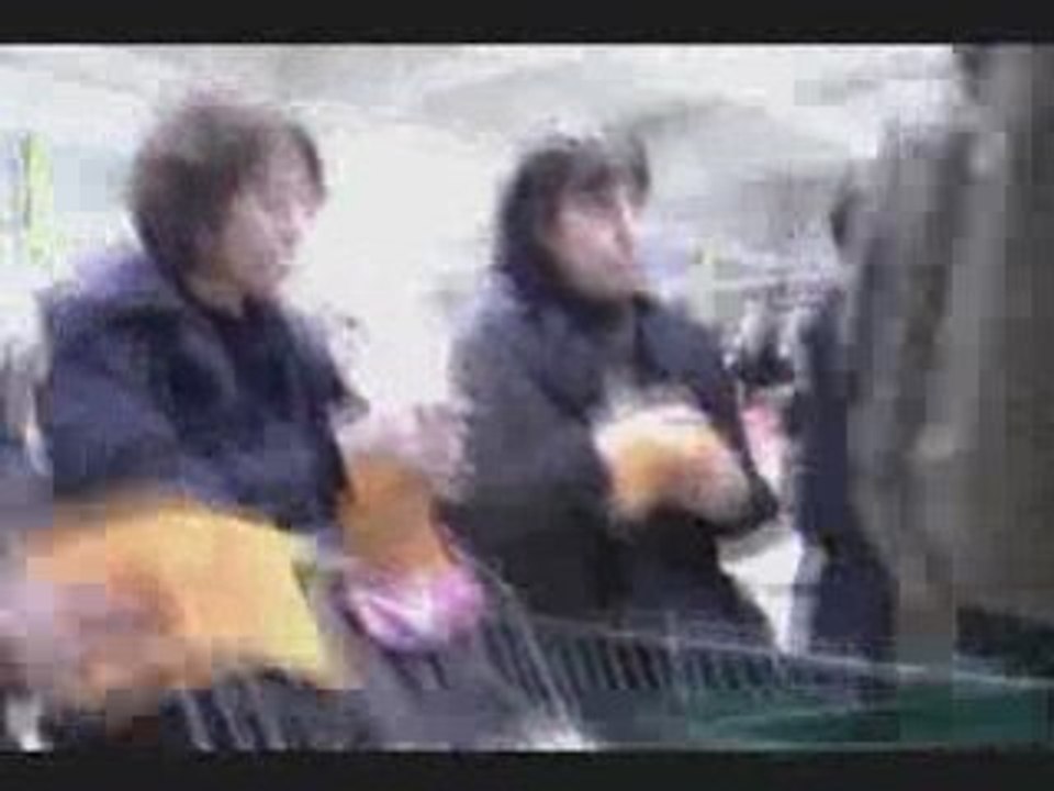 Grignotage à Auchan Amiens 28 février NPA