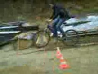 Benji sur le Saut improviser avec la barre 5eme épisode