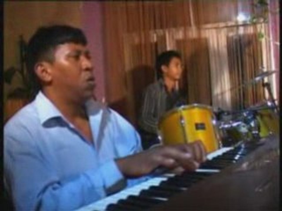 Njakatiana (chante Bessa) - Raha mbola misy