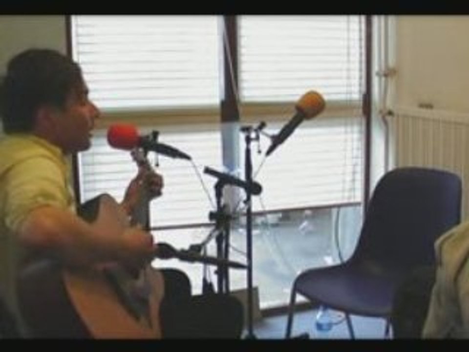 GRIZZLY BEAR - On a neck, on a Spit (FD Session)