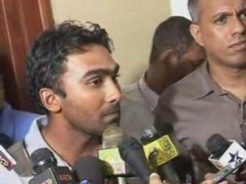 Sri Lankan cricketers arrive home after Pakistan attack