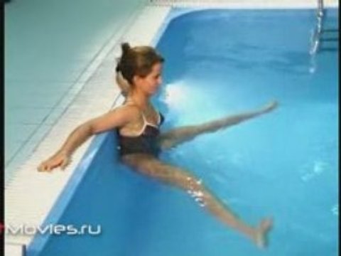 Тренируйтесь с нами. Аквааэробика. Упражнения с большими мячами