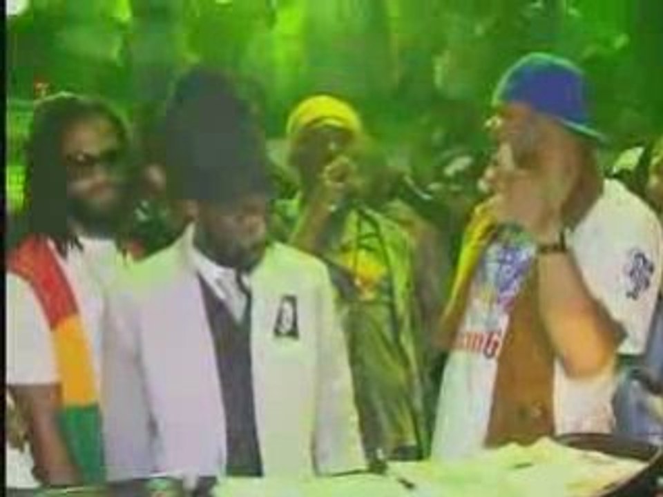 Sizzla and other djs inna Killamanjaro sound system 2