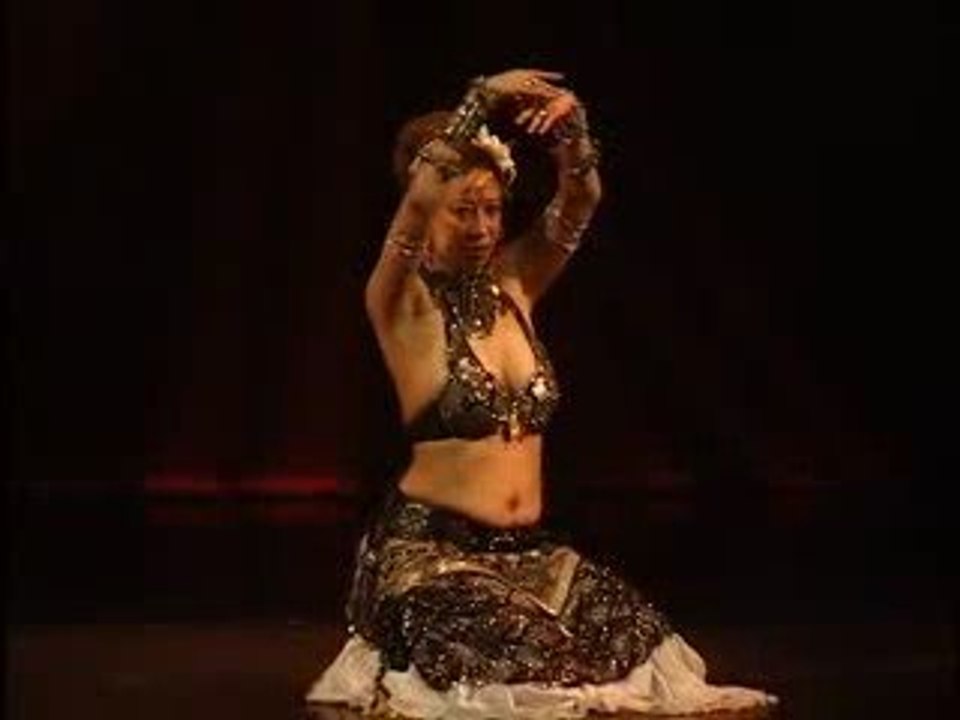 DONNA DANCE (ORYANTAL)
