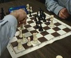 ECHECS : HASSIN 1 VS 0 CHRIS (TOP 14 2009)