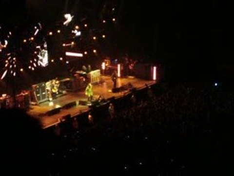 OASIS - SONGBIRD (Live Paris Bercy - 3 mars 2009)