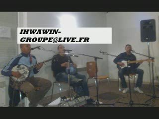 MON FRERE AU BANJO ET MOI ALA GUITARE