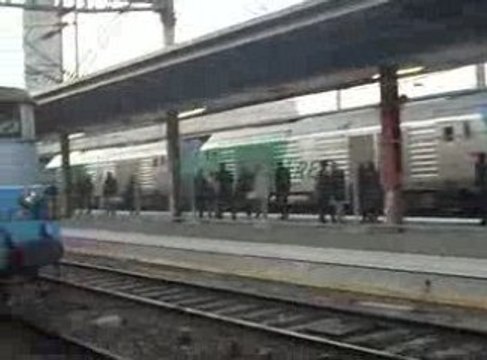 manoeuvre de la bb 16039 en voyage + un paquet de bb 75000