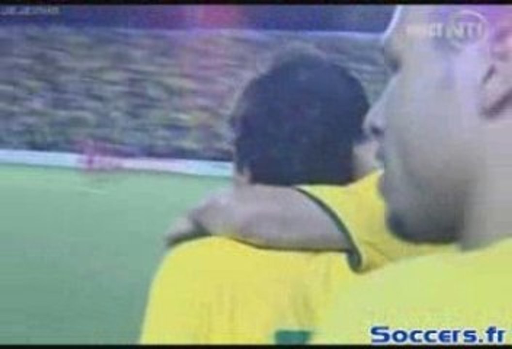 Elano (5-2) Brésil vs Portugal