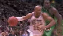 NBA Vince Carter finishes with authority against the Celtics