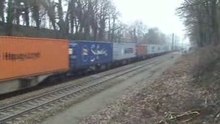 Taurus lok Wiener local bahnen met Kuhne und Nagel Reclame