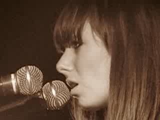 Marie-Flore @ Glazart | 25.02.2009 - Empty Walls