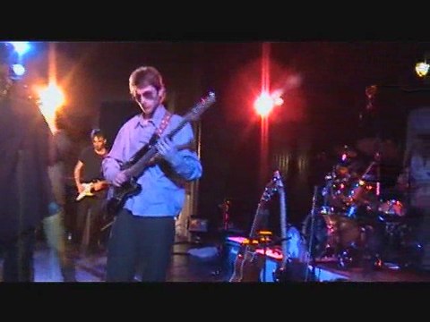 requiem pour un con TOHU BOHU feat. GUILLE by Triphotz