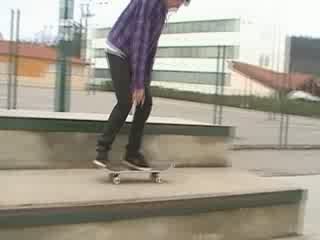 Fakie fronte to flip out