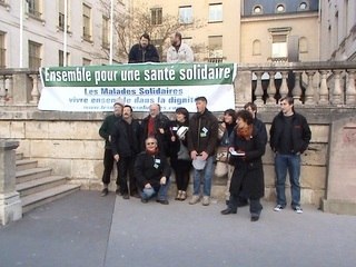 Rassemblement pour la santé devant la mairie d'Orléans