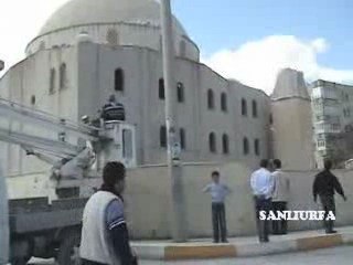 Yikilan cami www.sanliurfa.com