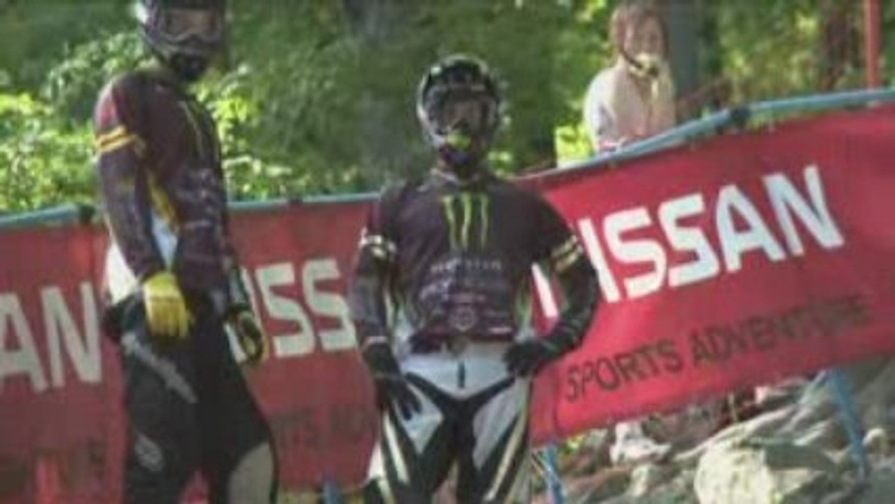 How to ride rocks on a mountain bike with Dan Atherton