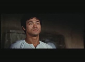 Bruce Lee Big Boss à l'usine