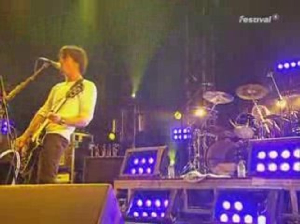 Foo Fighters - I'll Stick Around