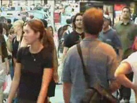 С восьмым марта дорогие женщины!