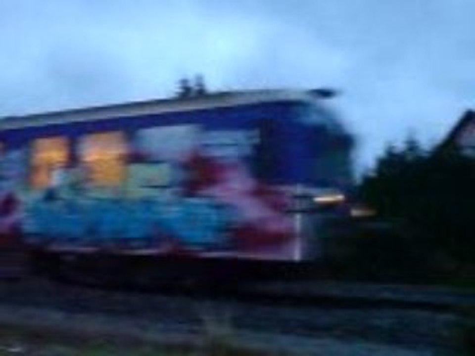 train fashion lol
