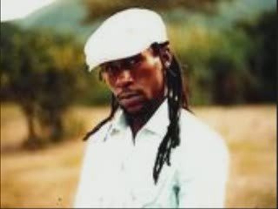 jah cure- never find  ( changes riddim )