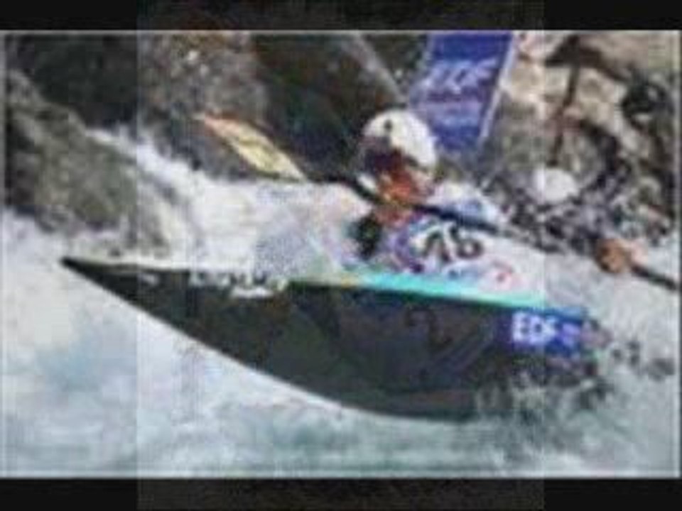 Kayak freestyle slalom
