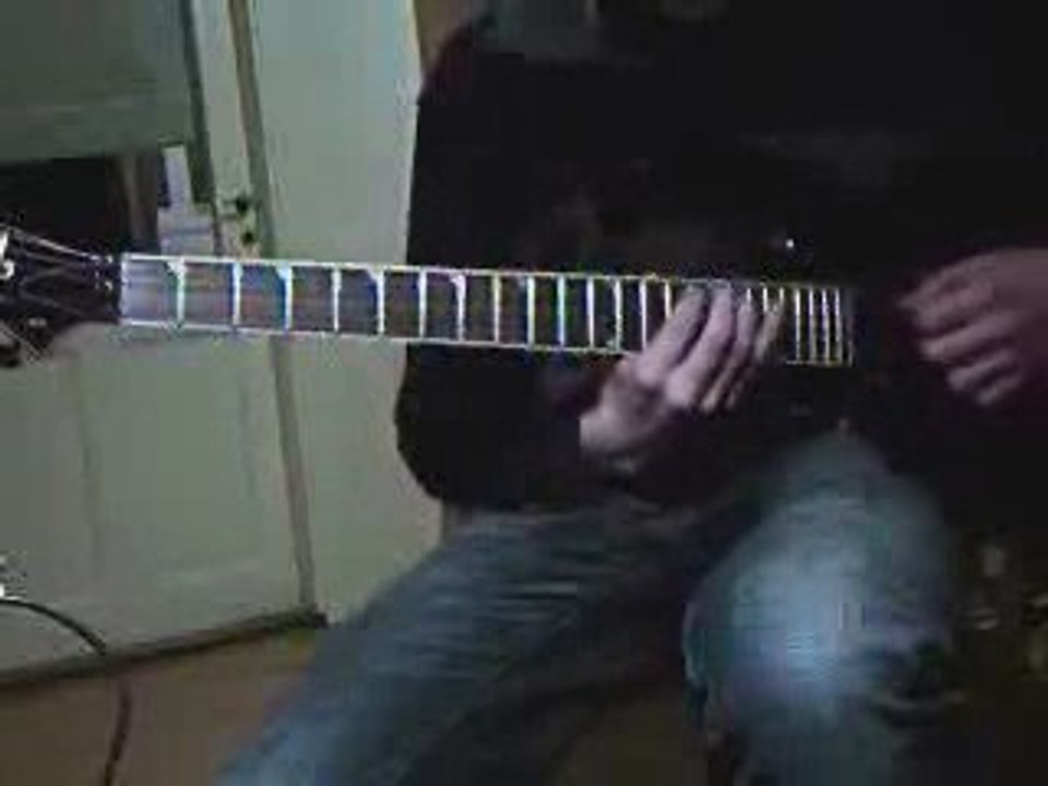 Insane 500 bpm shred solo! - Is he the best?