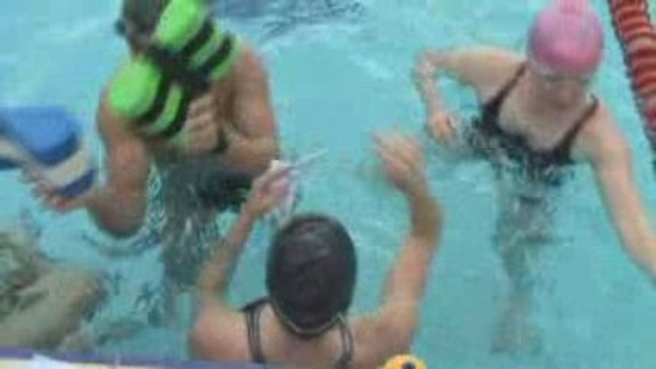 22 - Ludo aime la piscine