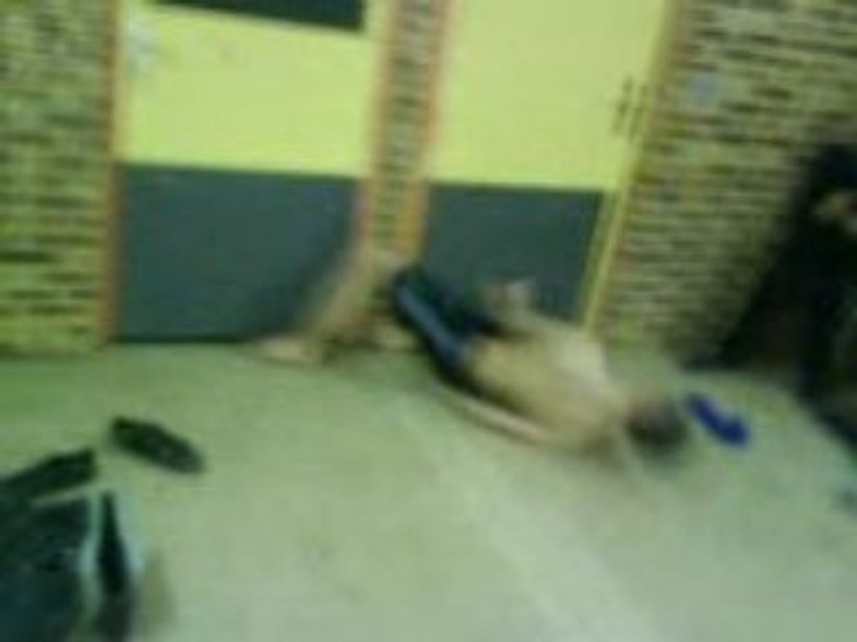 mathieu mdr dans les vestiaire