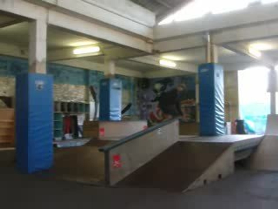 Lipside rail