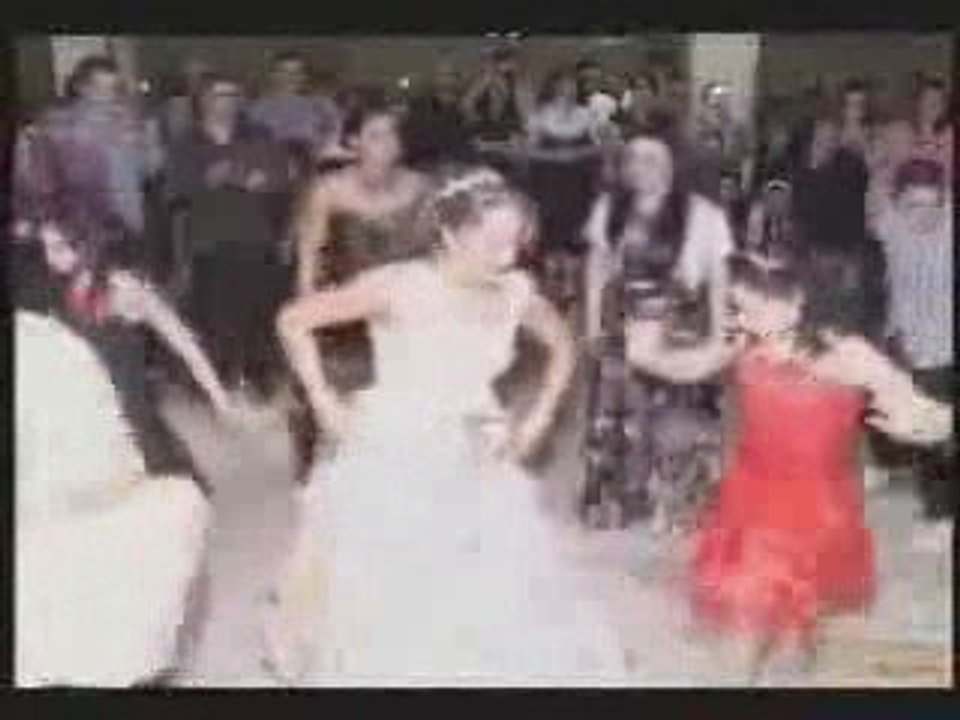 Amerikalılar da Hoptek Oynar :)