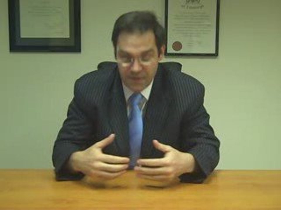 Rhinoplasty - Mike Tyler explains the open vs closed